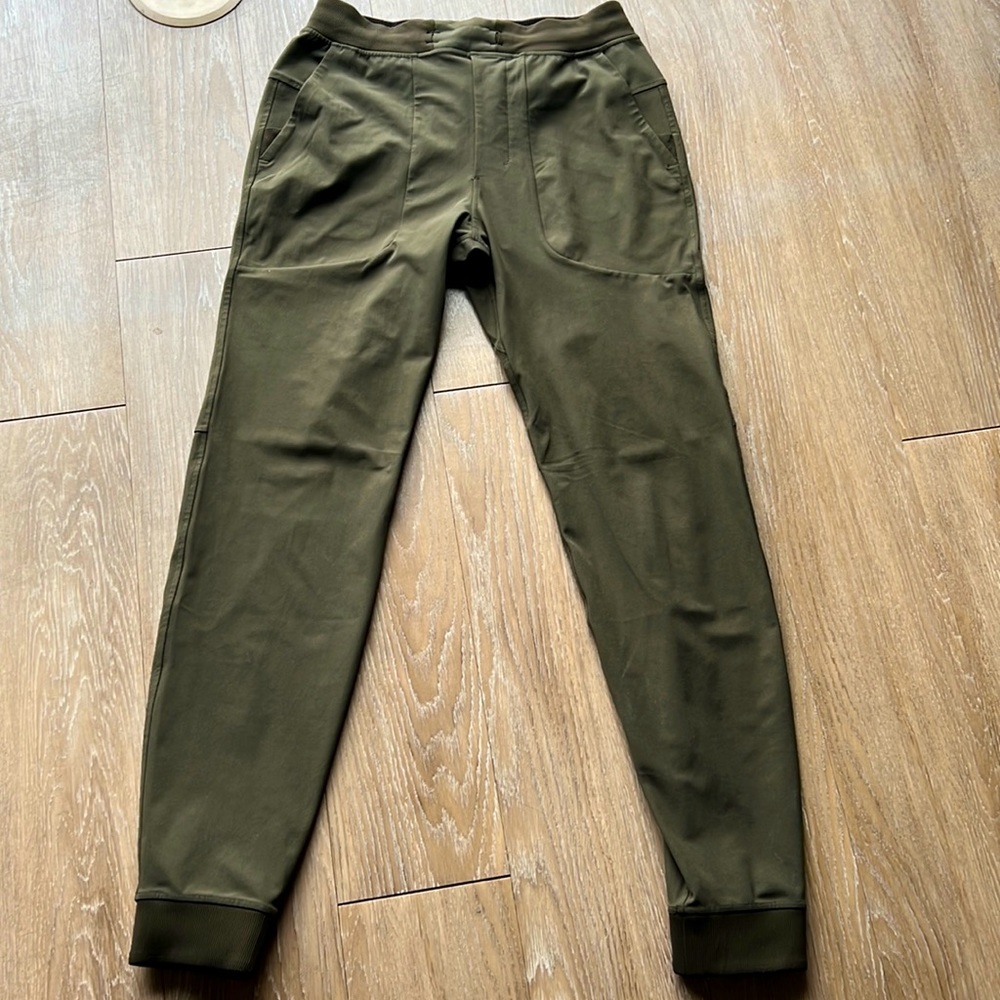 Lululemon Green Joggers Size Small
